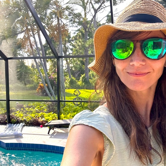 Meet Posher, REGAL Adrienne ✨✨👸🏻✨✨ - Picture 10 of 17